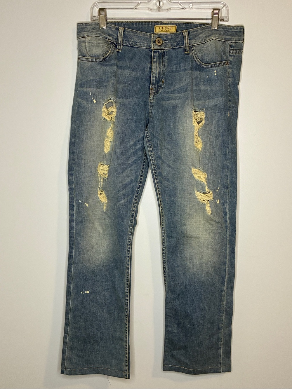 GUESS 1981 Nicole Cigarette Distressed Denim Jeans Size 30